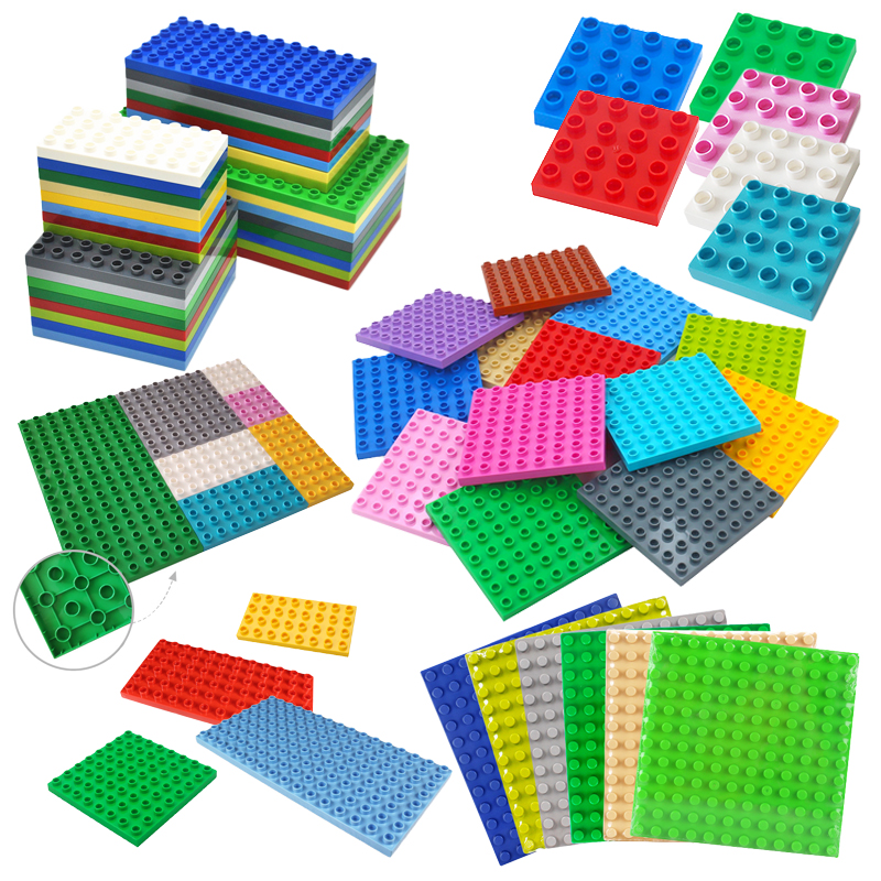 Model Kit Train - Big Building Blocks Base Plate Compatible