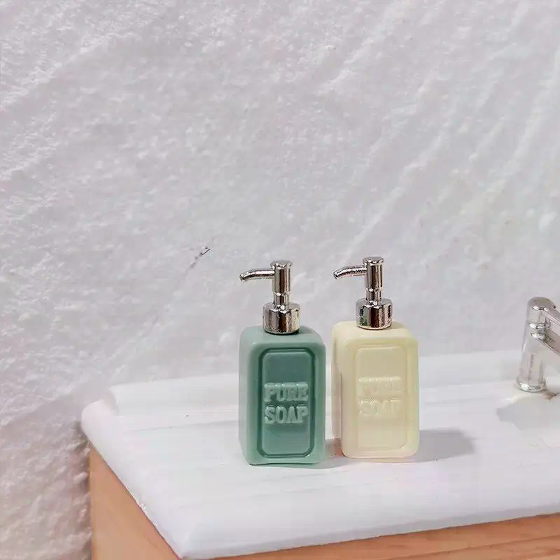 4Pcs Miniature Soap Dispenser  – Model Kit Fantasy Bewertung und Preis