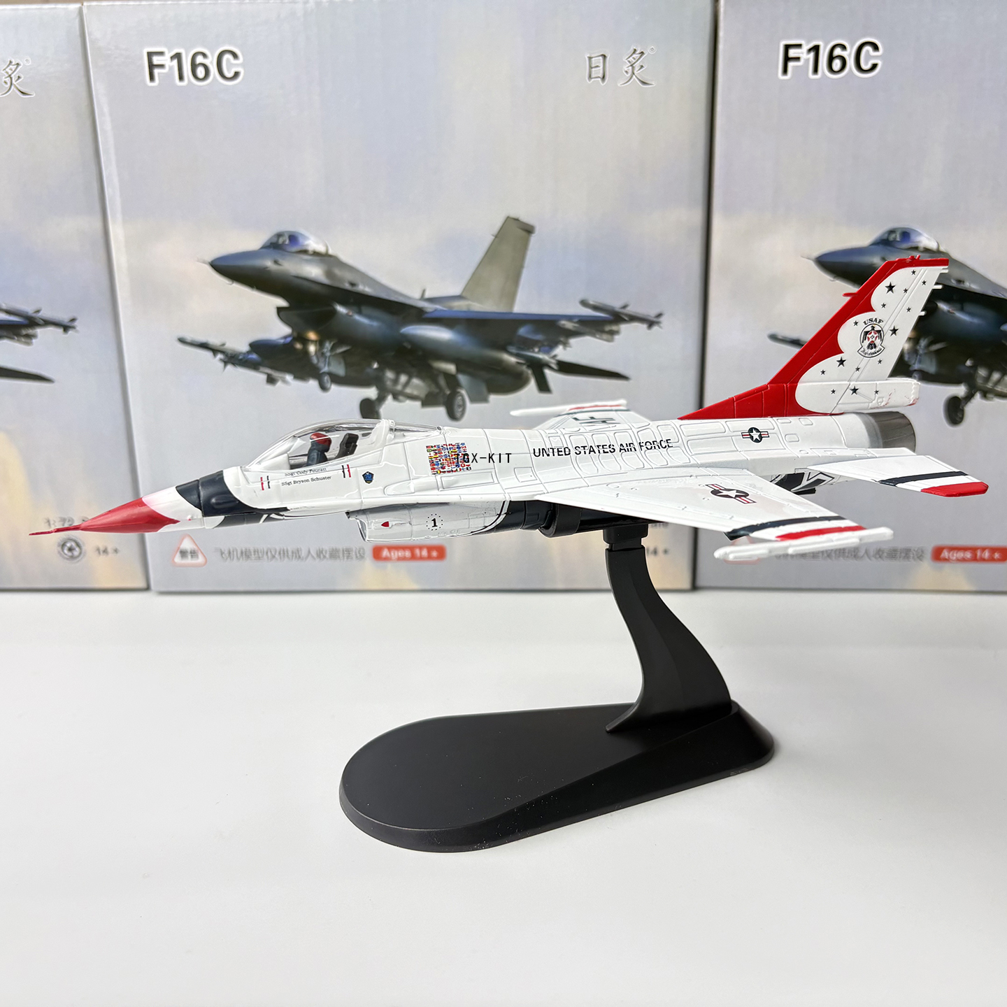 1/72 Scale U.S. Air Force F-16 – Model Kit Jet Bewertung und Preis